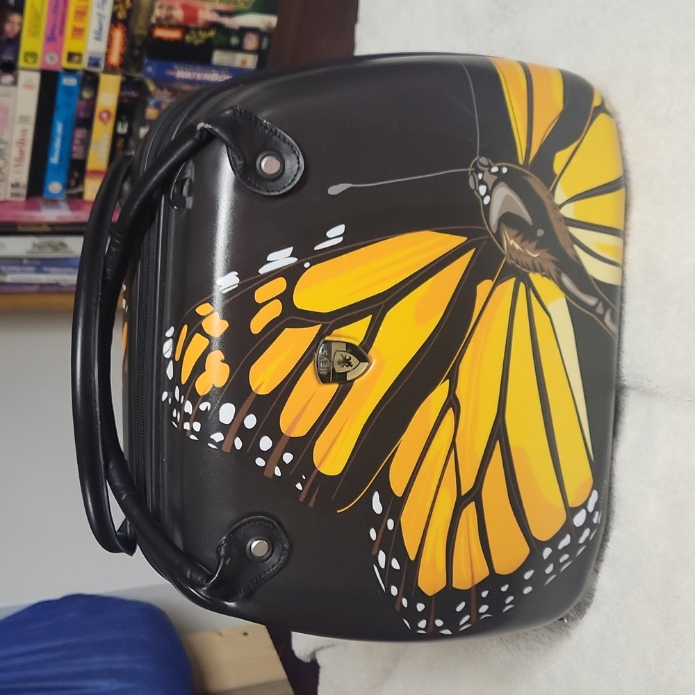 Heys monarch butterfly carry-on